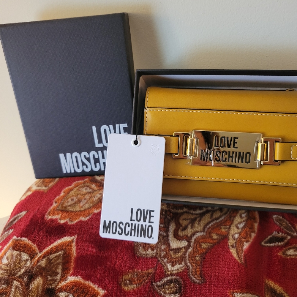 Love Moschino Mustard Yellow Wallet. NWT.